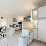 1 Bedroom Stunning In *