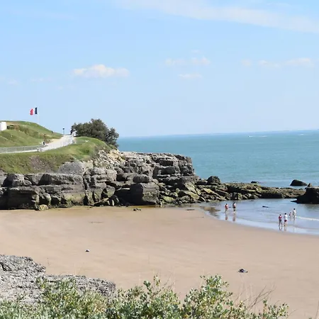 Appartement Lovely In With Wifi