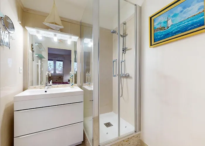 Lovely In With Wifi Ρουαγιάν